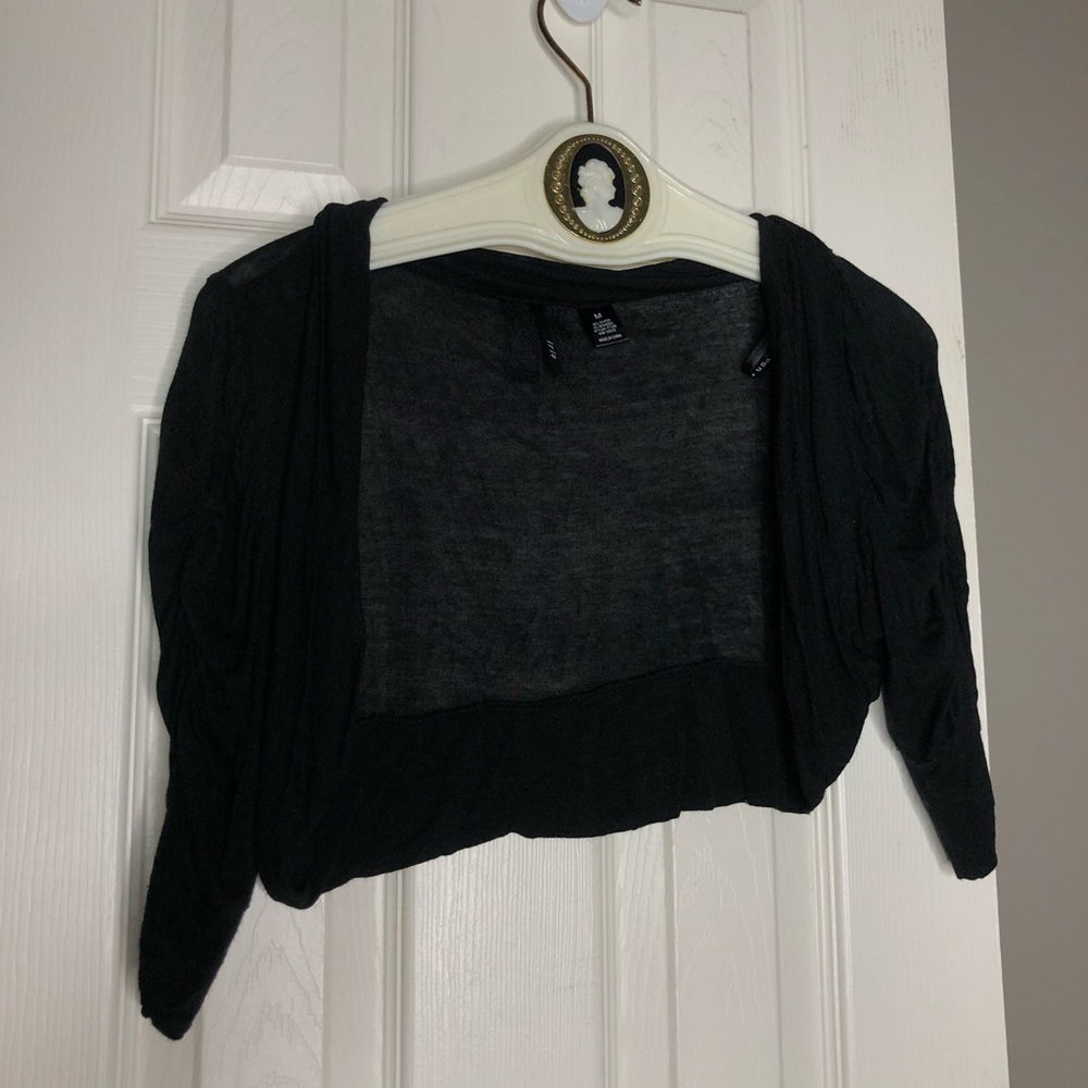 Black Cropped sweater